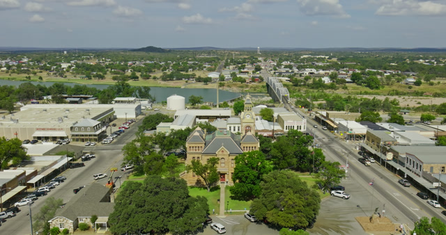 video_i3_tx_llano_20251023_014.mov