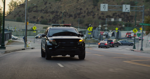 video_p6k_los-angeles_police_20251106_008_006.mov